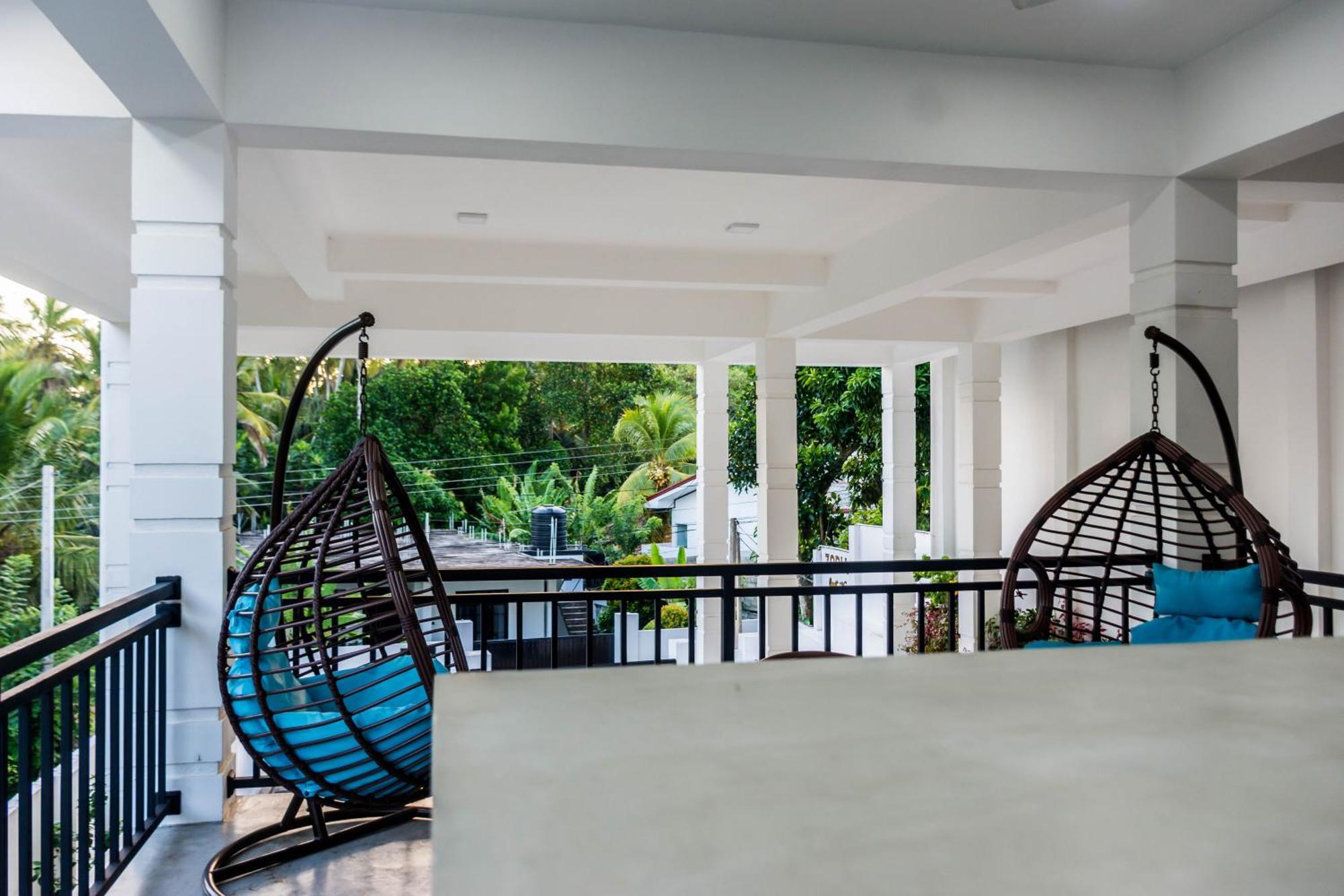 Zodiak Hotel แทนกาลเล ภายนอก รูปภาพ