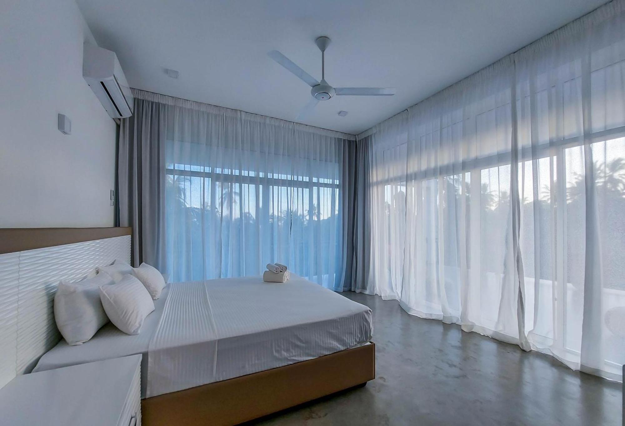 Zodiak Hotel แทนกาลเล ภายนอก รูปภาพ